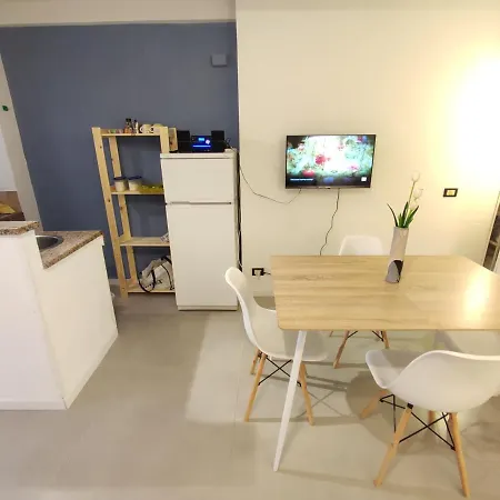 Loft Con Cortiletto - 100 Meters From The Beach Cefalu