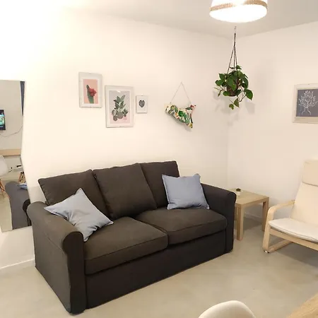 Loft Con Cortiletto - 100 Meters From The Beach Apartment *